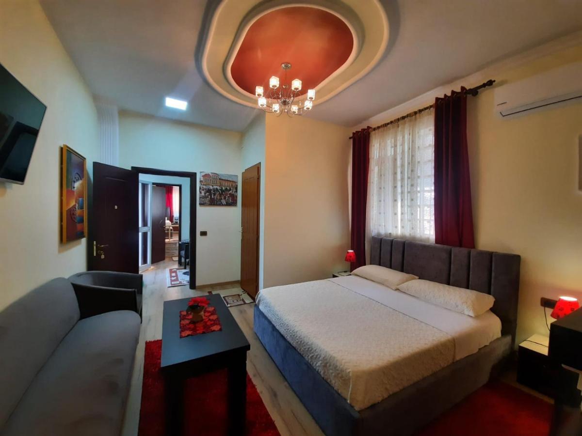 Villa 53 Tirana Eksteriør billede