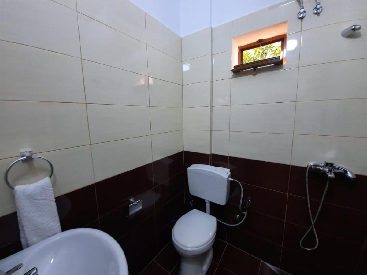 Villa 53 Tirana Eksteriør billede