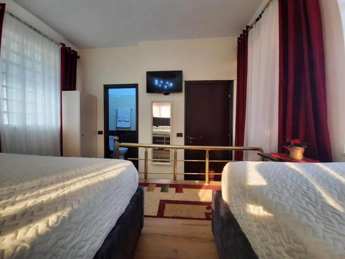 Villa 53 Tirana Eksteriør billede